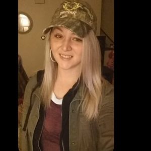 Meet your Posher, Chrystal